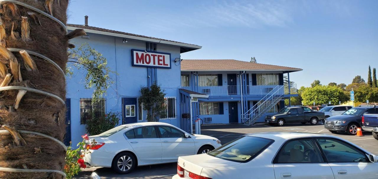 Valley Motel Concord Exteriör bild